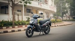 Hero Splendor Plus Xtec का नया धांसू मॉडल वायरल! 90kmpl माइलेज से पेट्रोल खर्च हुआ आधा – जानें कीमत और फीचर्स
